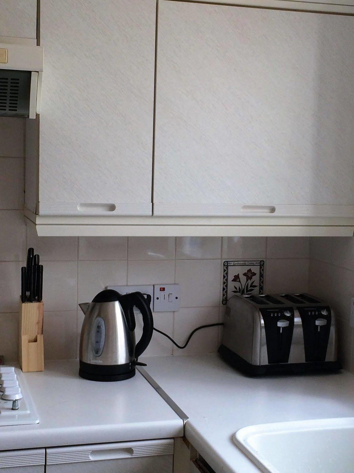 Spacious House, Sleeps 7 People レディング エクステリア 写真